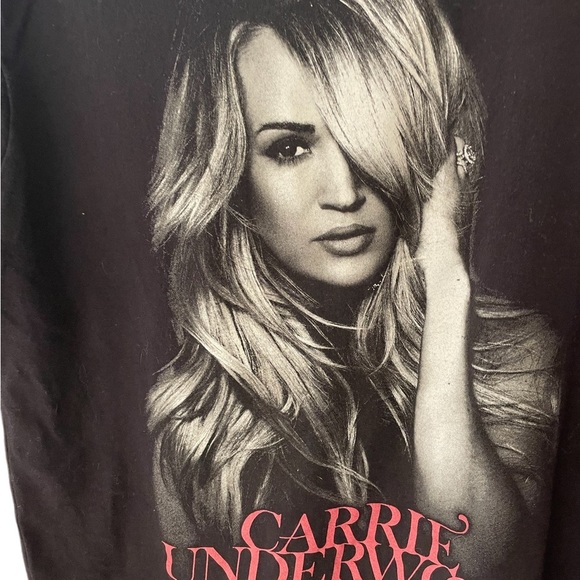 Carrie Underwood the Cry Pretty Tour 360 black concert tee size small - Picture 2 of 7